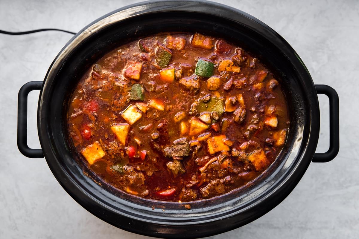 crockpot paleo chili made with chuck roast, ground, beef, zucchini, onion and spices