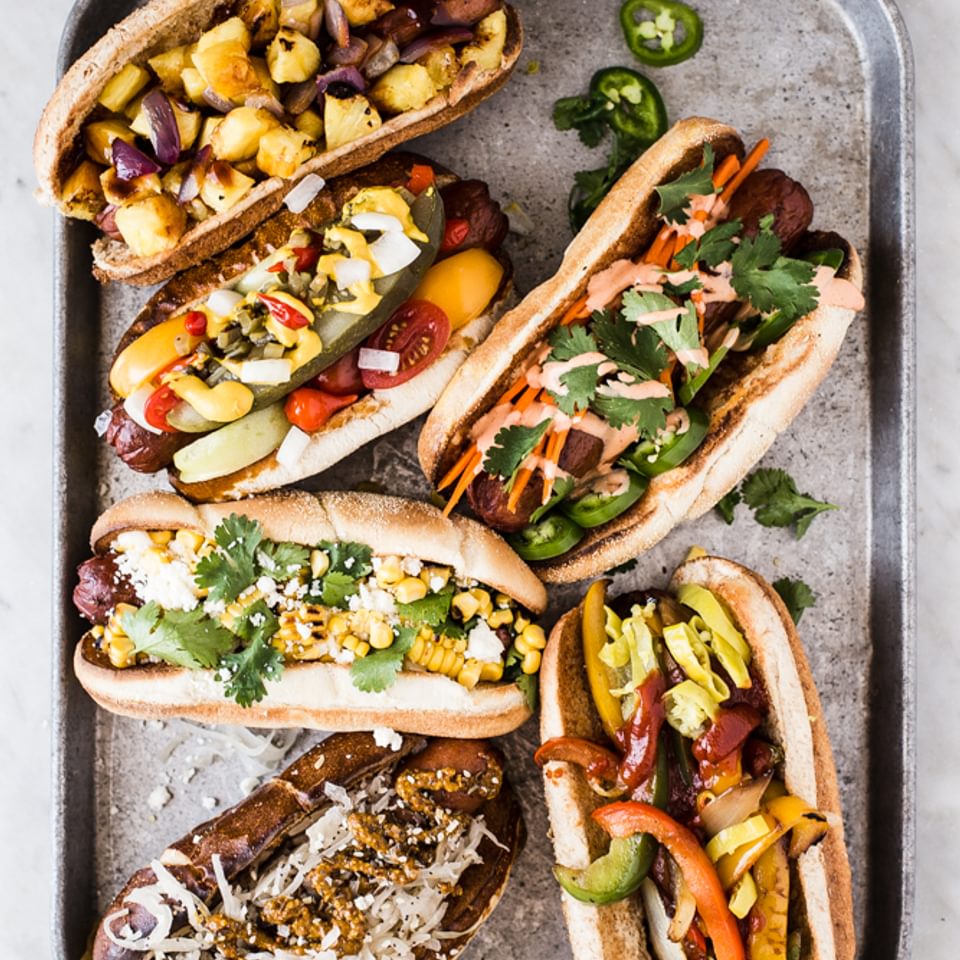 hele hyppigt Kabelbane Hot Dog Toppings | The Modern Proper