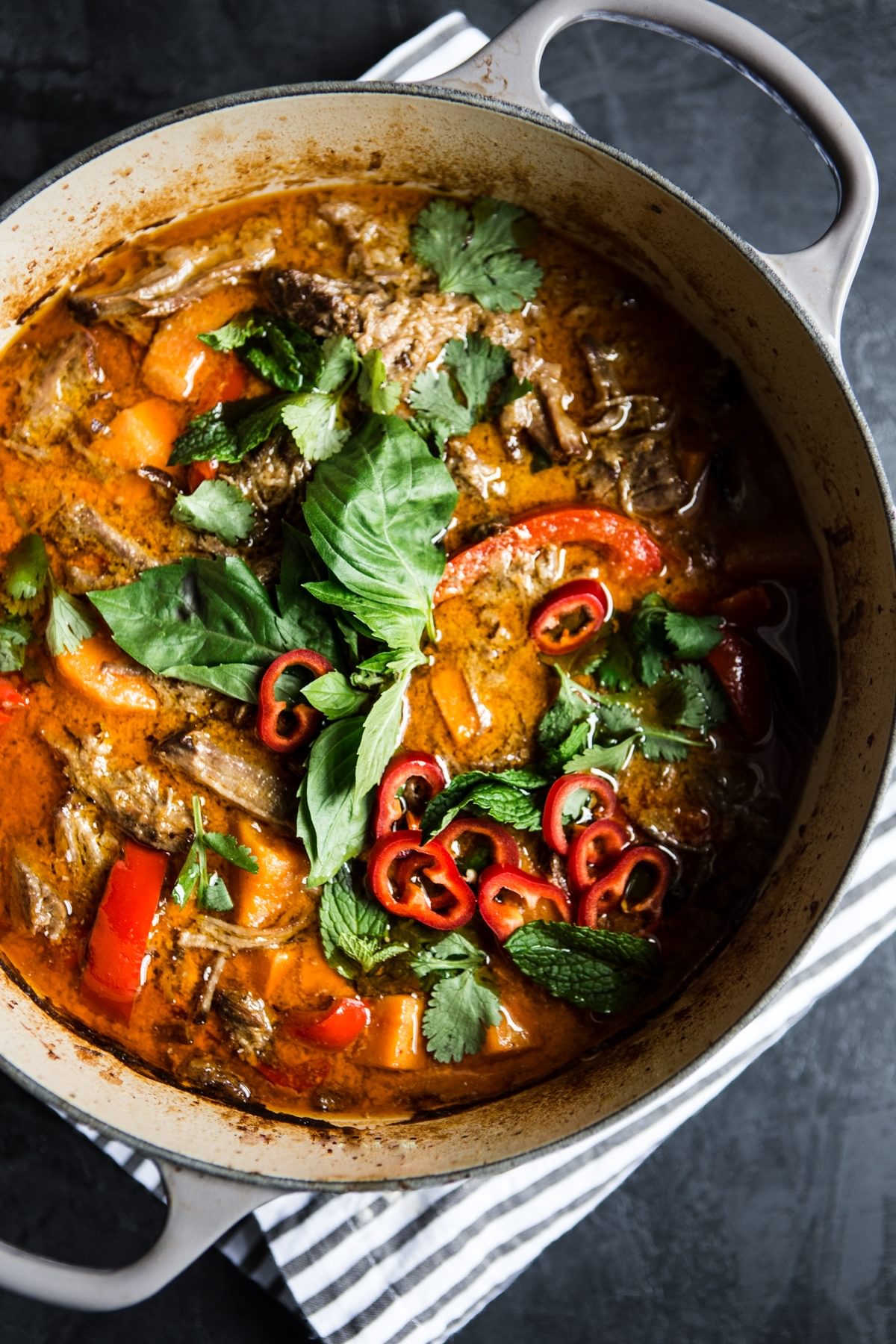 leje Reskyd tilbehør Red Curry Beef | The Modern Proper