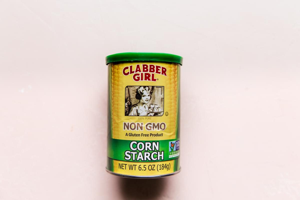 A can of corn starch