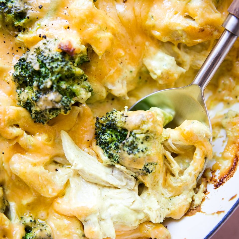Low carb Chicken divan with broccoli and cheese
