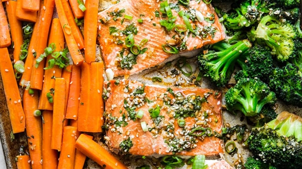 Asian salmon sheet pan dinner with broccoli and carrots