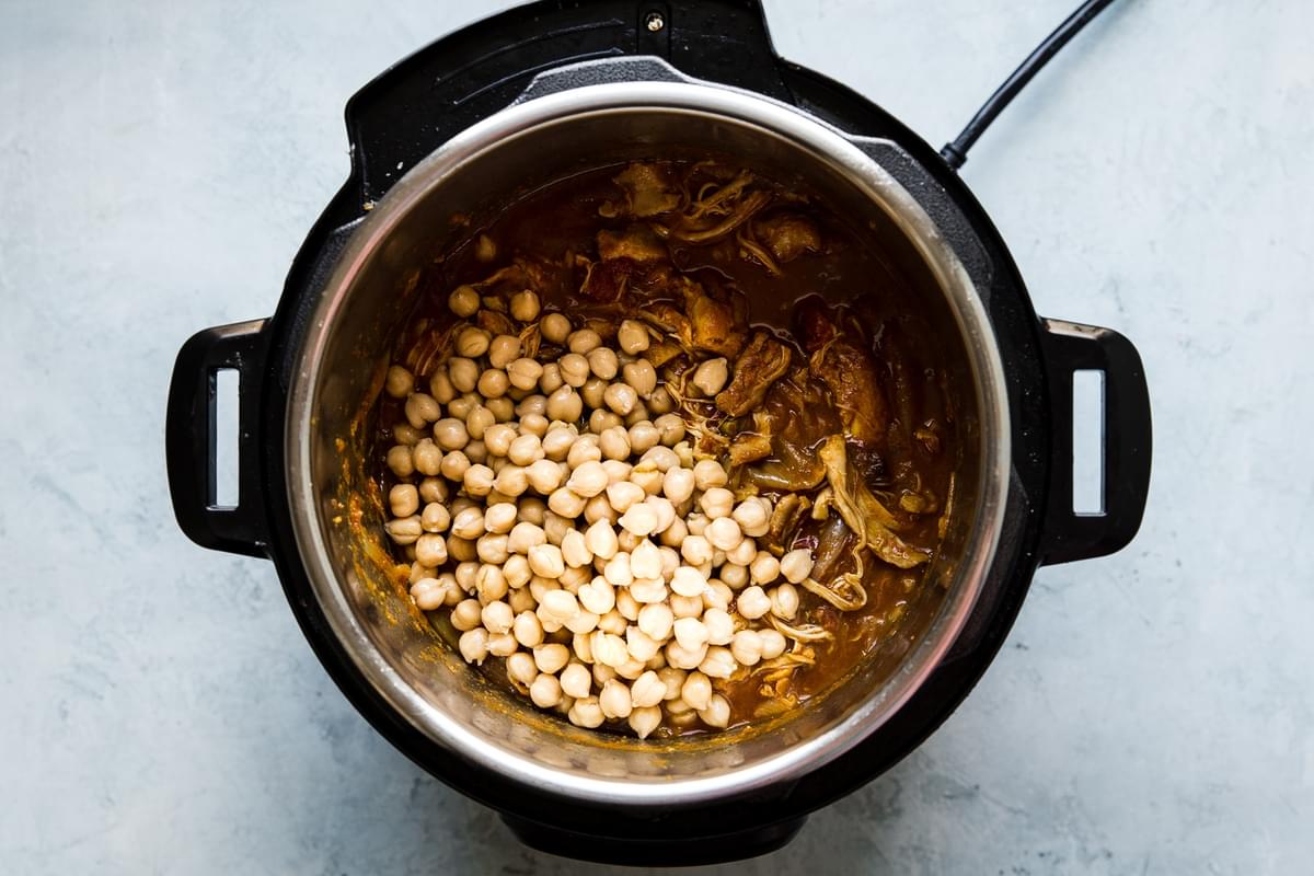 chicken tagine with chickpeas in an instant pot