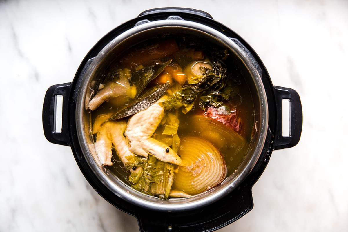homemade chicken stock in an instant pot