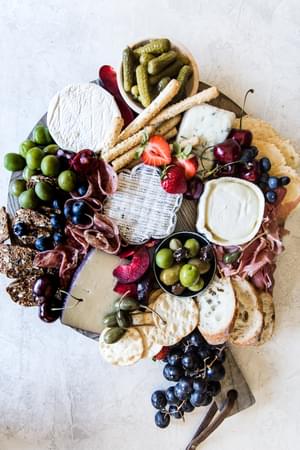 How To Build The Perfect Cheese Board