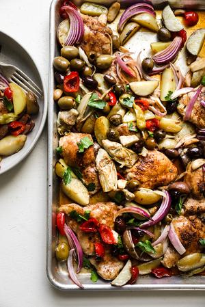 Olive Bar Sheetpan Chicken with onions, peppers, potatoes and garlic