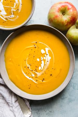 Slow Cooker Butternut Squash Apple Soup