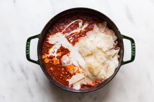 Tomato sauce with cream and parmesan cheese
