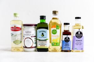 6 Jars of cooking oils