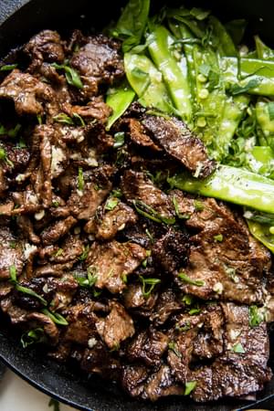 close up of Garlic Butter Steak Stir-Fry with snow peas