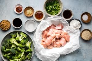 raw chicken breast cut into pieces, broccoli, green onions, soy sauce, sesame seeds ginger garlic for sesame chicken stir fry