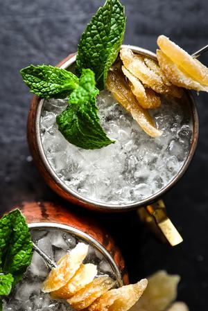 Moscow Mule recipe with ginger beer and mint