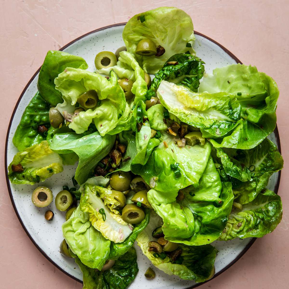 Simple Green Salad with Shallot Vinaigrette Simple Green Salad with Shallot Vinaigrette
