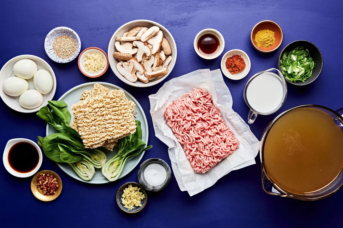 ingredients laid out to make easy curry ramen with ground pork