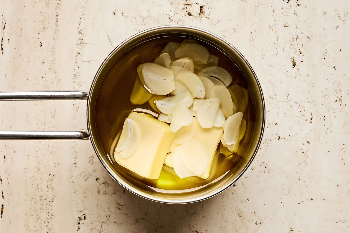 olive oil, butter and garlic in a small sauce pan to make lemon garlic sauce