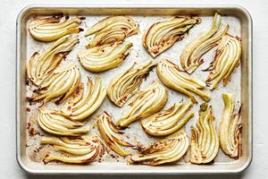 roasted fennel on a serving plate made with olive oil, salt, garlic powder and pepper