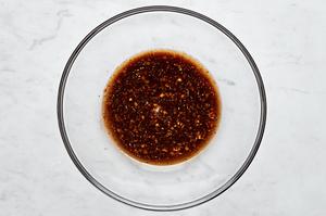 olive oil, balsamic vinegar, garlic, salt, pepper and Italian seasoning in a large mixing bowl