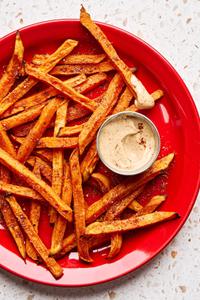 sweet potato fries seasoned with brown sugar, garlic, chipotle chili powder, salt, & pepper served with chipotle mayo