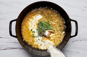 shallots, garlic, cream, chicken stock, thyme, bay leaf, Dijon, whole grain mustard, tarragon, pepper & salt in a skillet