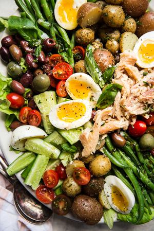 Easy Nicoise Salad 8