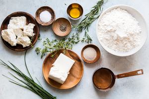 cream cheese, chives, thyme, feta, oil, salt and pepper for feta cheese dip.